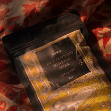 Load image into Gallery viewer, Single to Three use pouch of Detox Mineral Bath Soak with CBD. Assist with a good night sleep using all natural herbs by Arder Botanicals