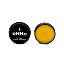 Load image into Gallery viewer, A full spectrum CBD lip balm containing beneficial minor cannabinoids and terpenes complemented with a blend of all-natural moisturizing and soothing ingredients. Peppermint and grapefruit bring a cooling and zesty feel with antibacterial and pain relieving properties. Packed with vitamins A and E, omega 3, 6 and 9, our lip balm is designed to improve hydration, ease inflammation and protect for perfectly kissable lips.
