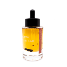 Load image into Gallery viewer, Ginger Black Pepper CBD tincture by Remedy Plant Lab is made with full-spectrum CBD oil and beneficial terpenes such as beta-caryophyllene which naturally spicy in flavor. Combined with pure extractions of ginger root and black pepper, smoothed out with organic avocado and organic grape seed oil.